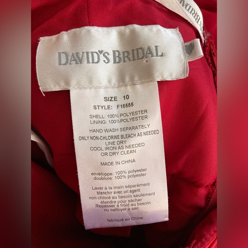 David’s Bridal | Women’s Red Strapless Formal Bridesmaid Dress - Picture 6 of 9